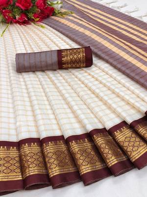White maroon pure silk  zari work saree with blouse 3