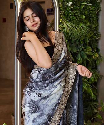 grey printed georgette saree with blouse 3