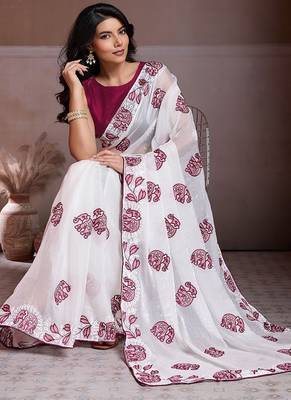 Womens fancy trending party wear fendy chiffon saree 3