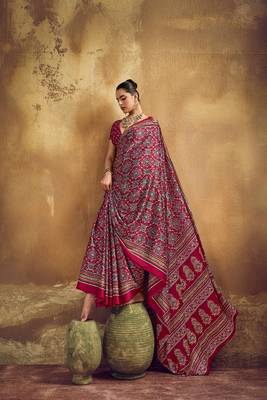 Elegant modal satin print saree with blouse 3