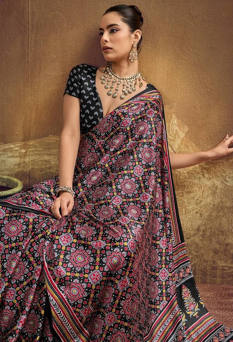 Elegant modal satin print saree with blouse 
