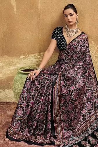 Elegant modal satin print saree with blouse