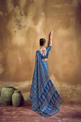 Elegant modal satin print saree with blouse 2