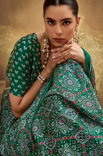 Elegant modal satin print saree with blouse 