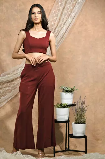 Maroon crop top and pants