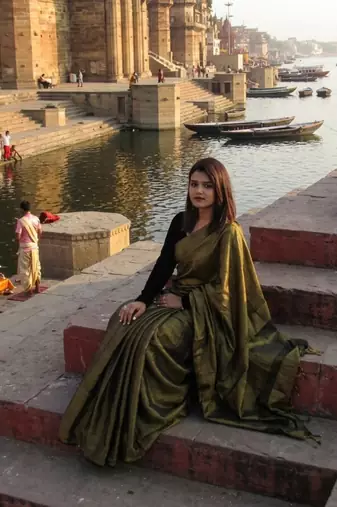  swarnika gold handloom tissue saree