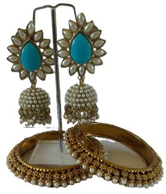 Aashiqui 2 Earings with Pearl Bangles 3