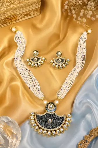 Menakari Beaded Gold Plated Kundan Necklace