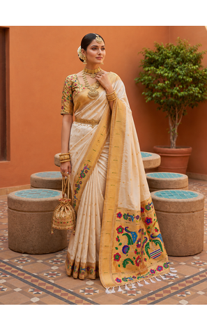 White Color zari weawing work Silk Saree 1
