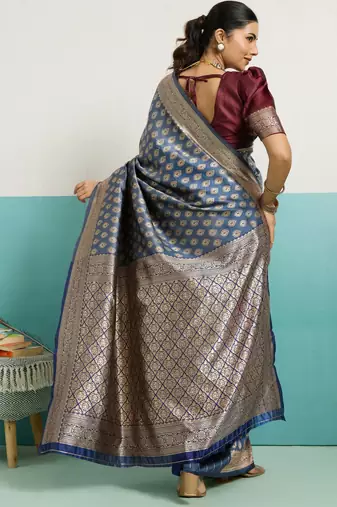 Grey banarasi silk blend zari woven saree with unstitched blouse piece