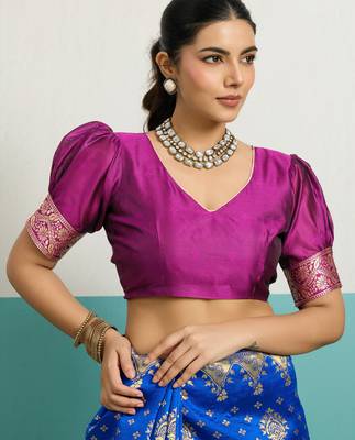 Blue banarasi silk blend zari woven saree with unstitched blouse piece 4