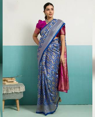 Magenta banarasi silk blend zari woven saree with unstitched blouse piece 1