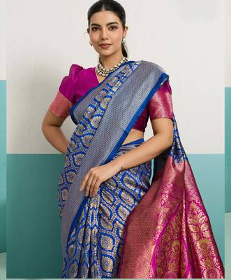 Magenta banarasi silk blend zari woven saree with unstitched blouse piece 3