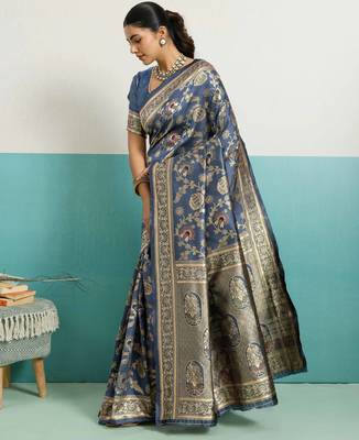 Grey banarasi silk blend zari woven saree with unstitched blouse piece 2