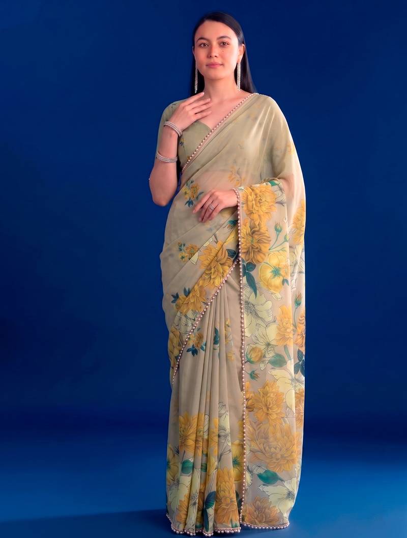 Women's floral printed weightless marbal saree