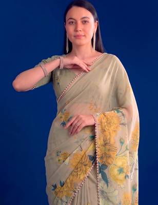 Women's floral printed weightless marbal saree 2