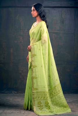Cotton silk woven saree with traditional zari weaving border 4