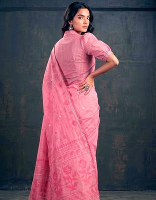 Cotton silk woven saree with traditional zari weaving border 3