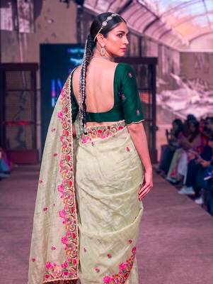 Women's kota tissue saree elegant threadwork & zari border detail 3