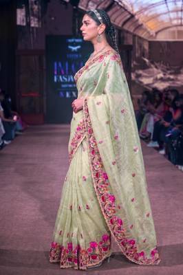 Women's kota tissue saree elegant threadwork & zari border detail 4