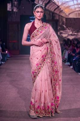 Women's kota tissue saree elegant threadwork & zari border detail 4