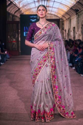 Women's kota tissue saree elegant threadwork & zari border detail