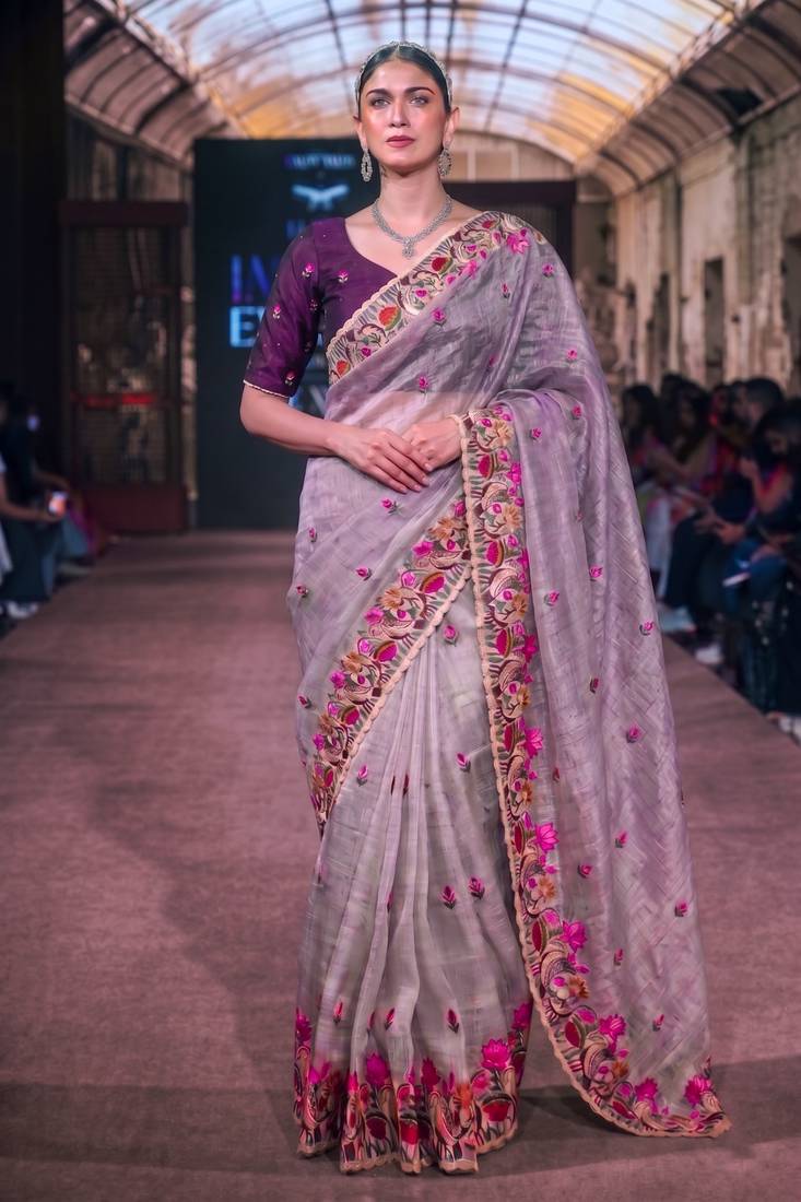 Women's kota tissue saree elegant threadwork & zari border detail