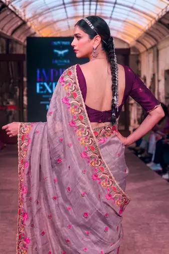 Women's kota tissue saree elegant threadwork & zari border detail