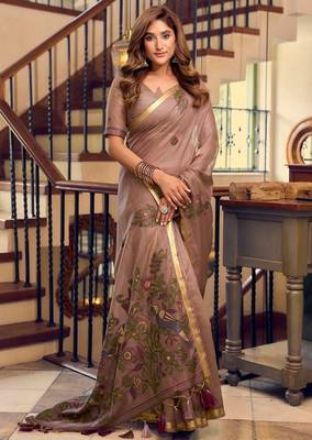 kolkata cotton litchi work saree with fancy tassels 3