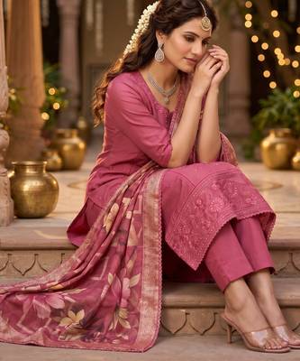 Glass organza embroidered suit set with handwork & muslin banarasi digital dupatta 2