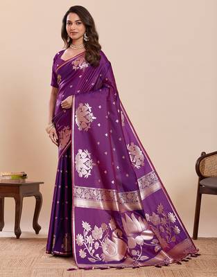 wine art silk woven saree with blouse 2