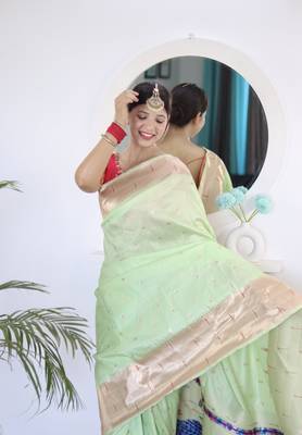 parrot green art silk woven saree with blouse 4
