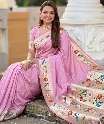 baby pink art silk woven saree with blouse 4