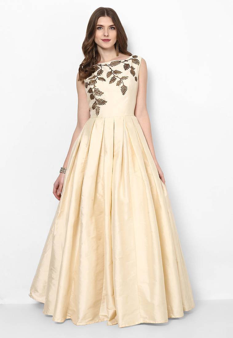 Ivory silk sleevless embroidered gown