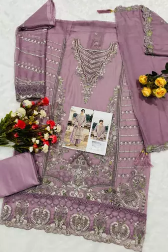 Lavender chiffon suit with embroidered sequin 