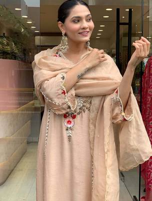 Women    s embroidered p.v. chanderi kurti pant dupatta set | elegant ethnic wear for festive & casual occasion 1