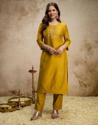 Elegant vatican embroidered straight kurti pant set with jacquard zari dupatta for women 3