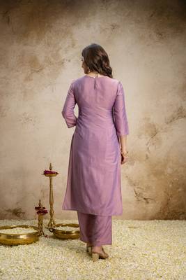 Elegant vatican embroidered straight kurti pant set with jacquard zari dupatta for women 3