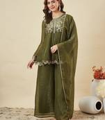 Elegant chanderi kurti pant set with solid bhagalpuri dupatta