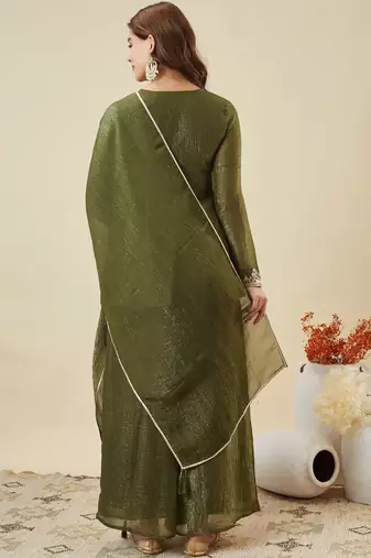 Elegant chanderi kurti pant set with solid bhagalpuri dupatta
