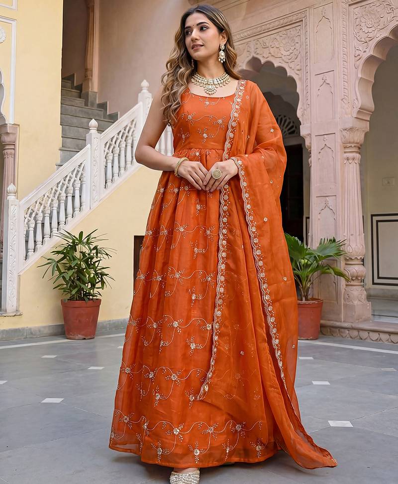 Elegant organza embroidered kurti set with organza dupatta for women