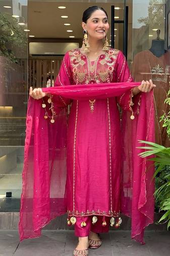 embroidered p.v. chanderi kurti pant dupatta set