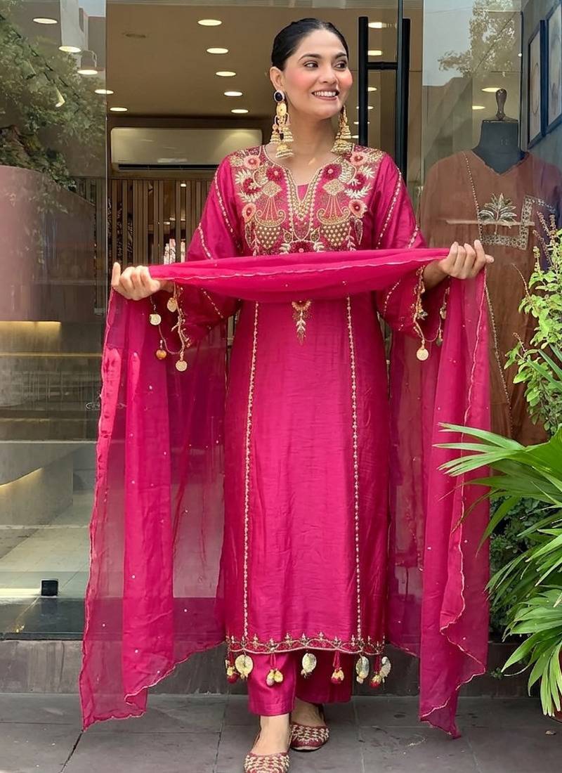 embroidered p.v. chanderi kurti pant dupatta set
