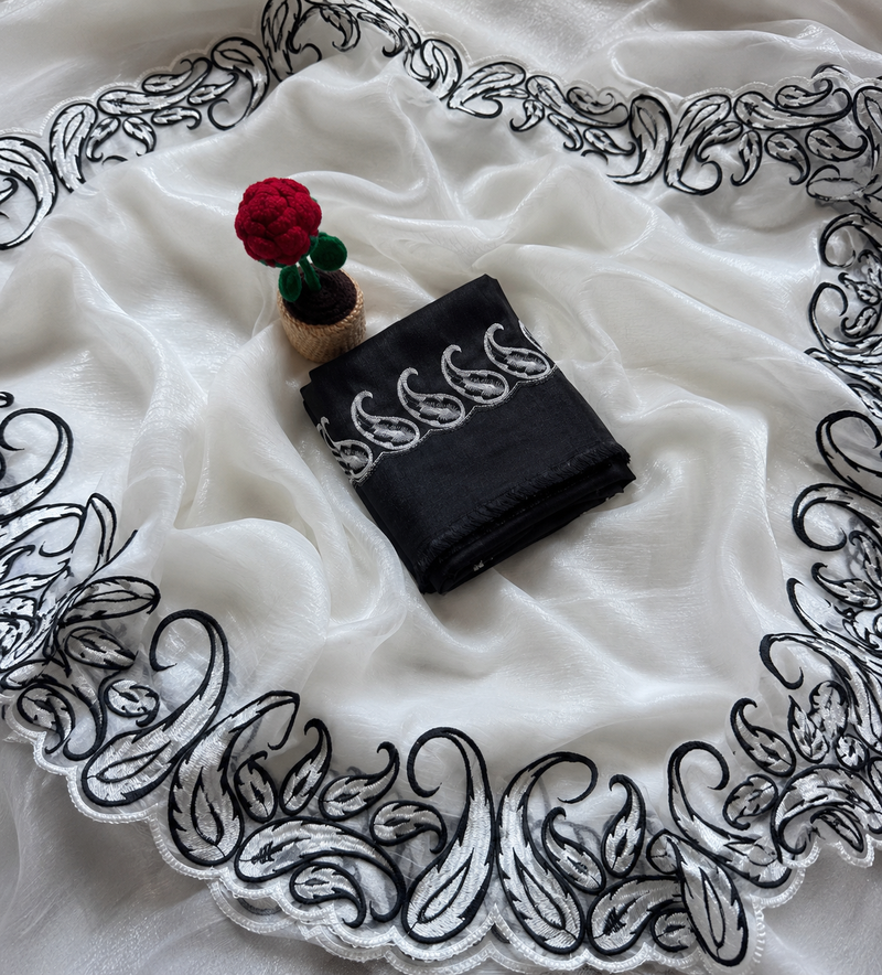 Black Color embroidery pallu work Silk Saree
