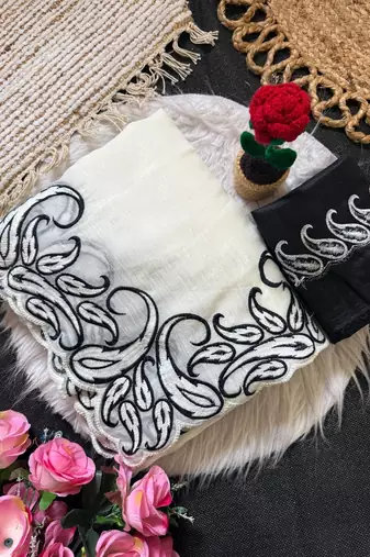 Black Color embroidery pallu work Silk Saree