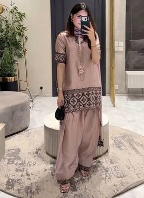 Natural crepe silk suit with embroidery & tabby organza dupatta 2