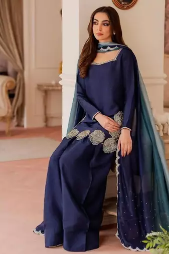 Natural crepe silk suit with jarcan diamond & 9mm sequins