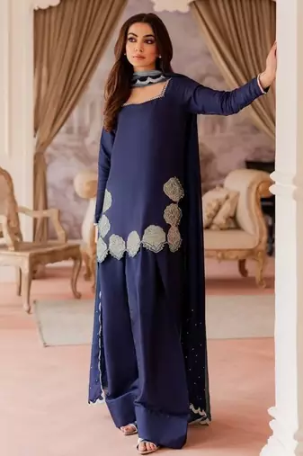 Natural crepe silk suit with jarcan diamond & 9mm sequins