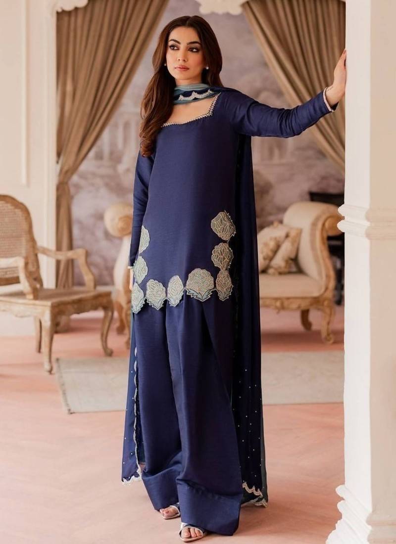 Natural crepe silk suit with jarcan diamond & 9mm sequins