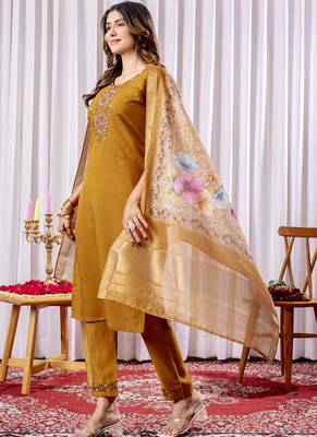 Mustard viscose silk straight kurti pant dupatta set 2